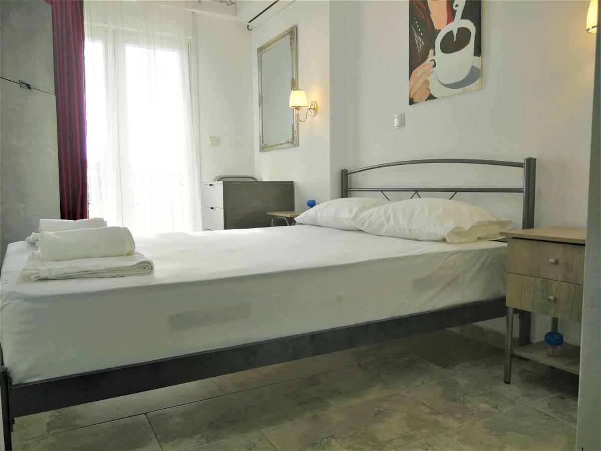 Artistic Rent Rooms & Apartments Nea Kallikrateia Eksteriør billede